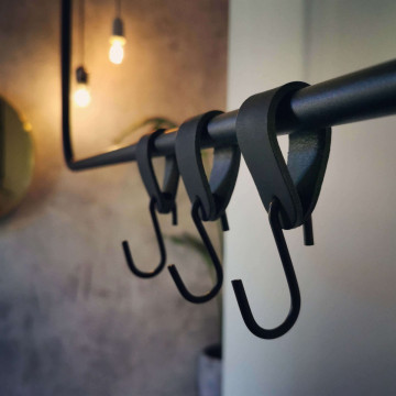 Leren s haak hangers Leren s haak hangers